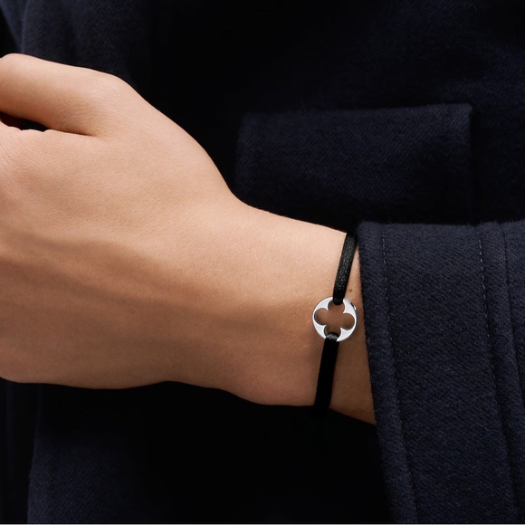 Louis Vuitton EMPREINTE BRACELET, WHITE GOLD - Picture 2 of 7